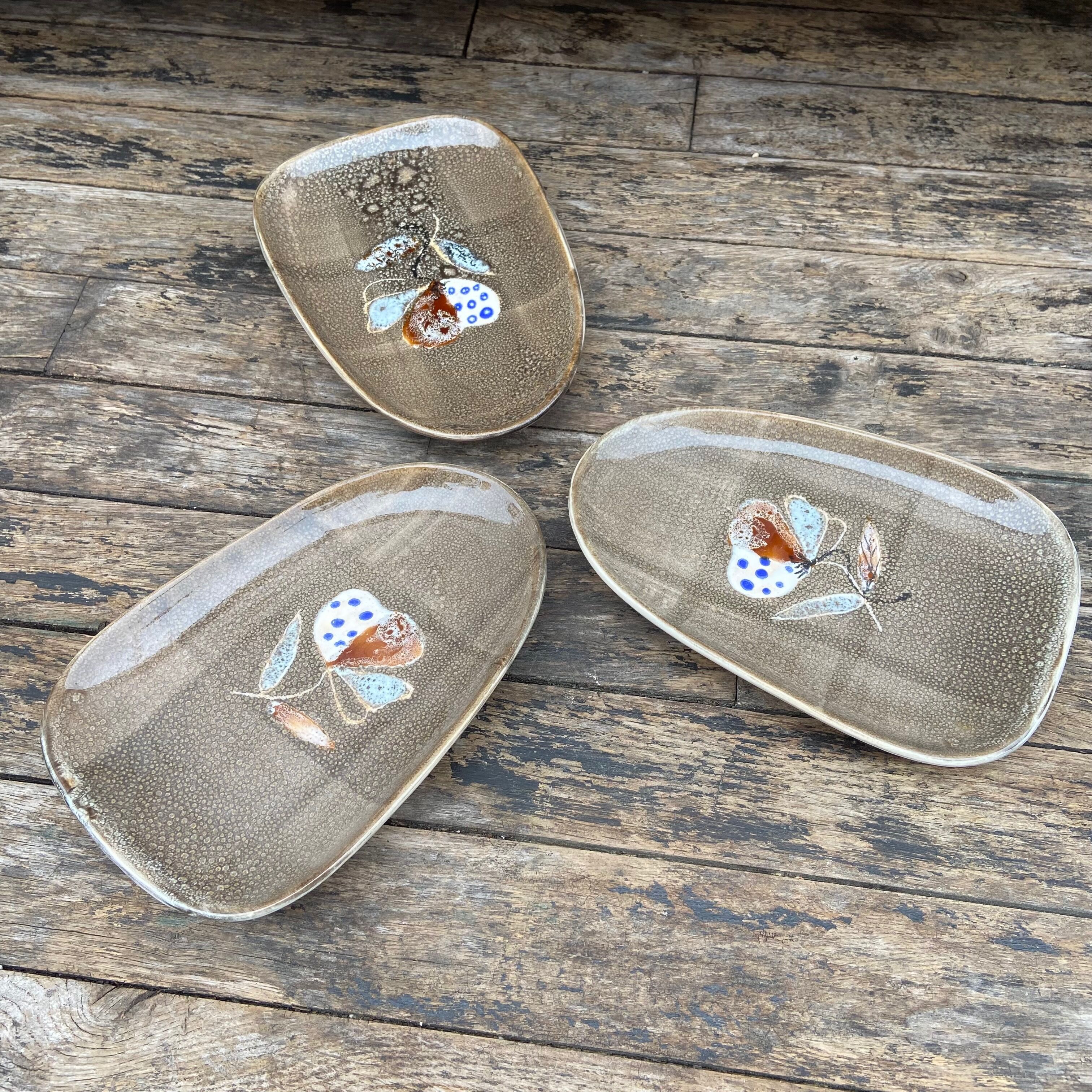 Set of 3  serving dishes-Faiencerie MBFA Pornic-Model Butterfly-70s