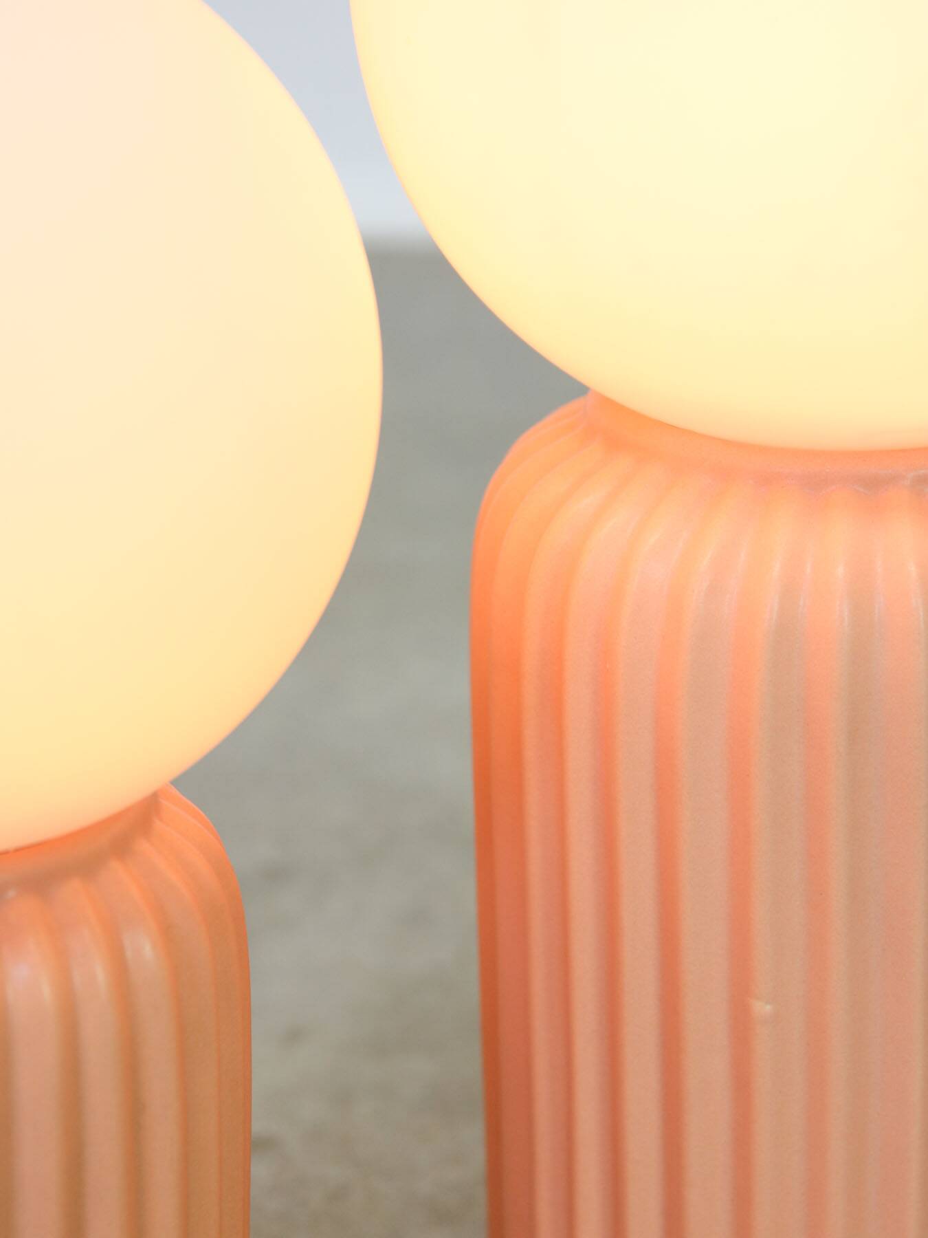 Vintage Italian Ceramic Table Lamps in Salmon Ceramic and Opaline, set of 2