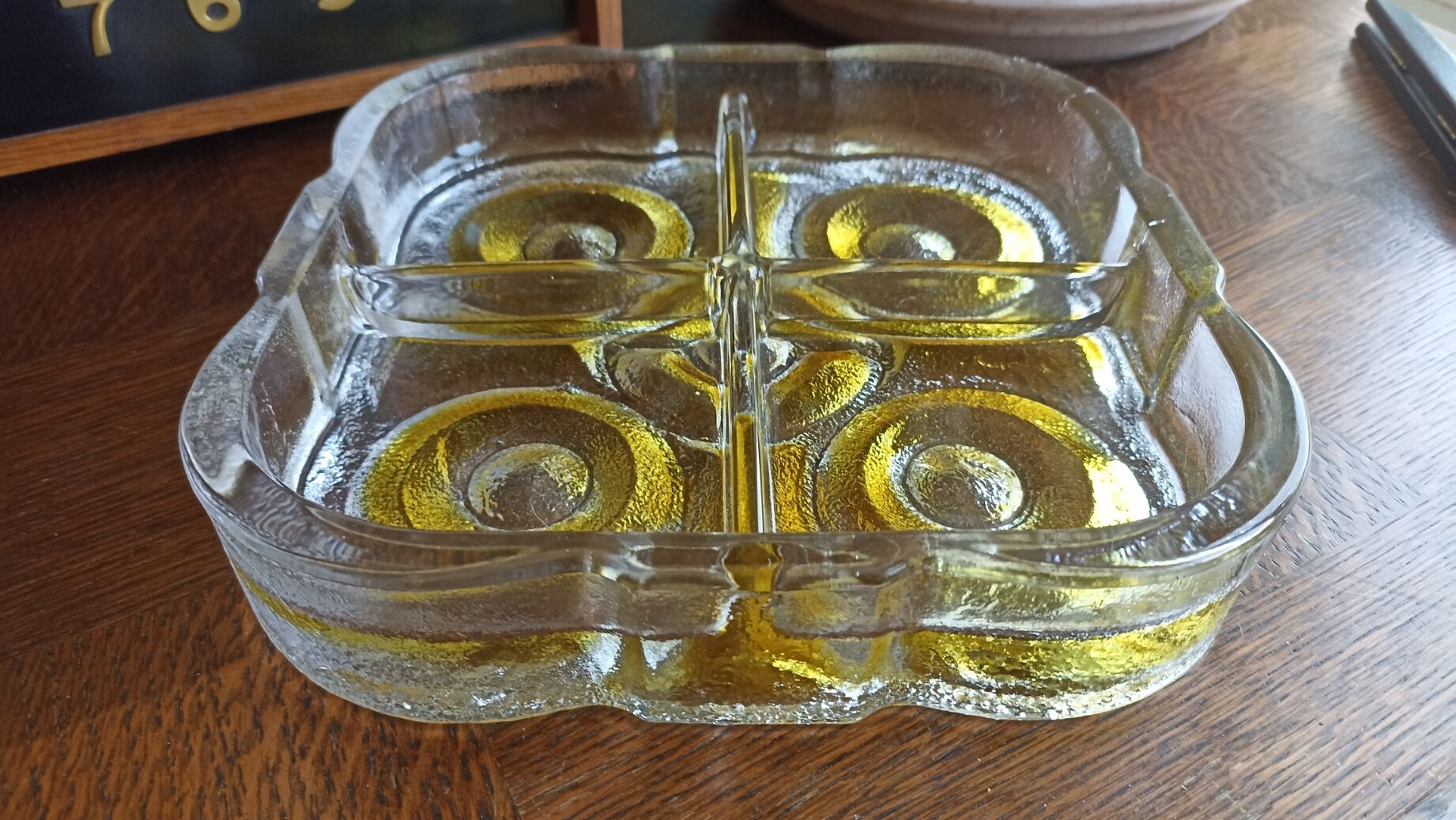 Dish with presentation compartments Walther kristallglass yellow