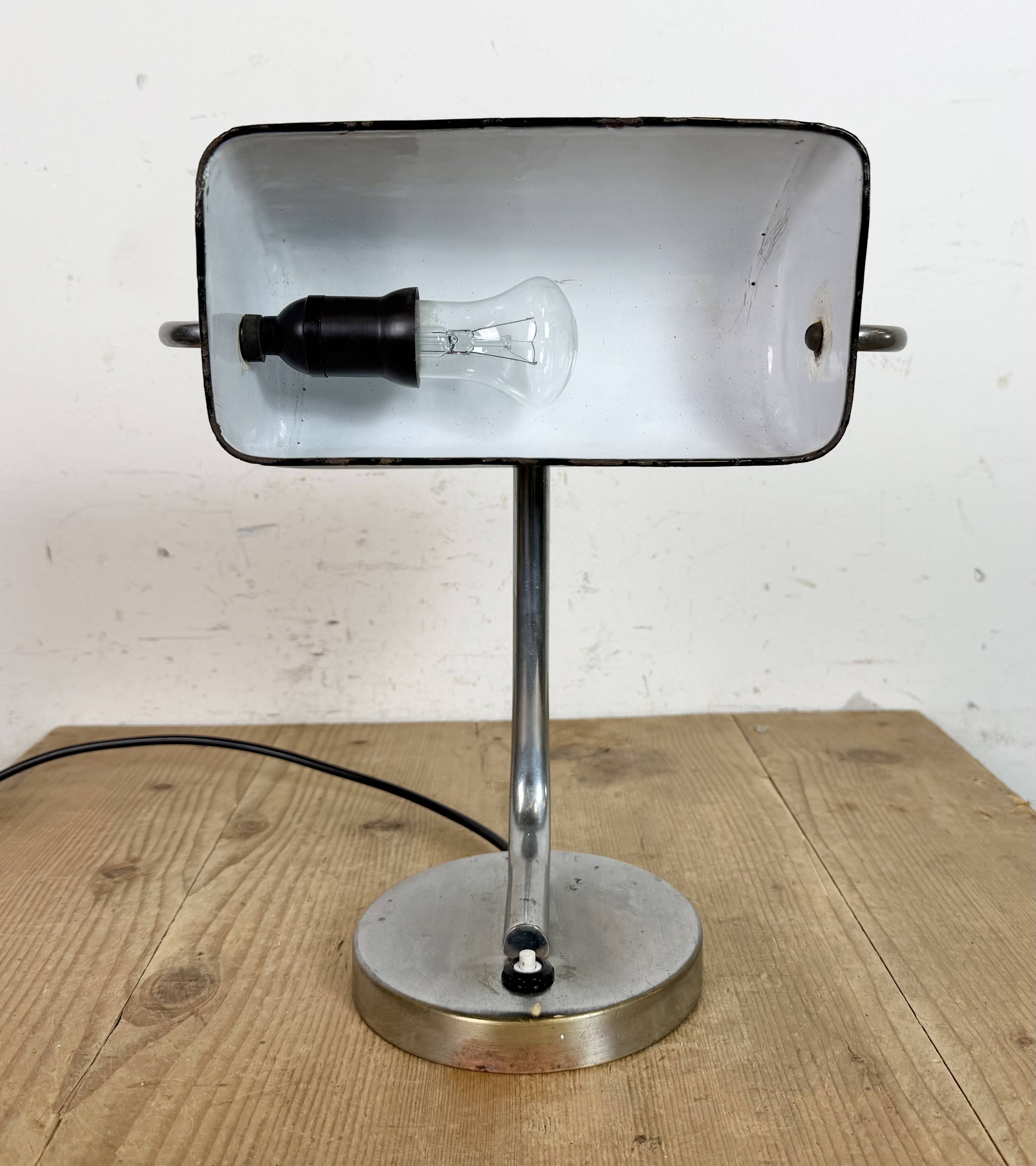 Vintage Green Enamel Banker Lamp, 1950s