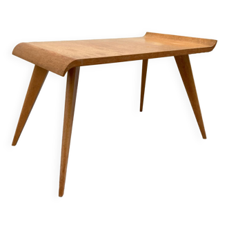 Oak side table by Manuel Barbero