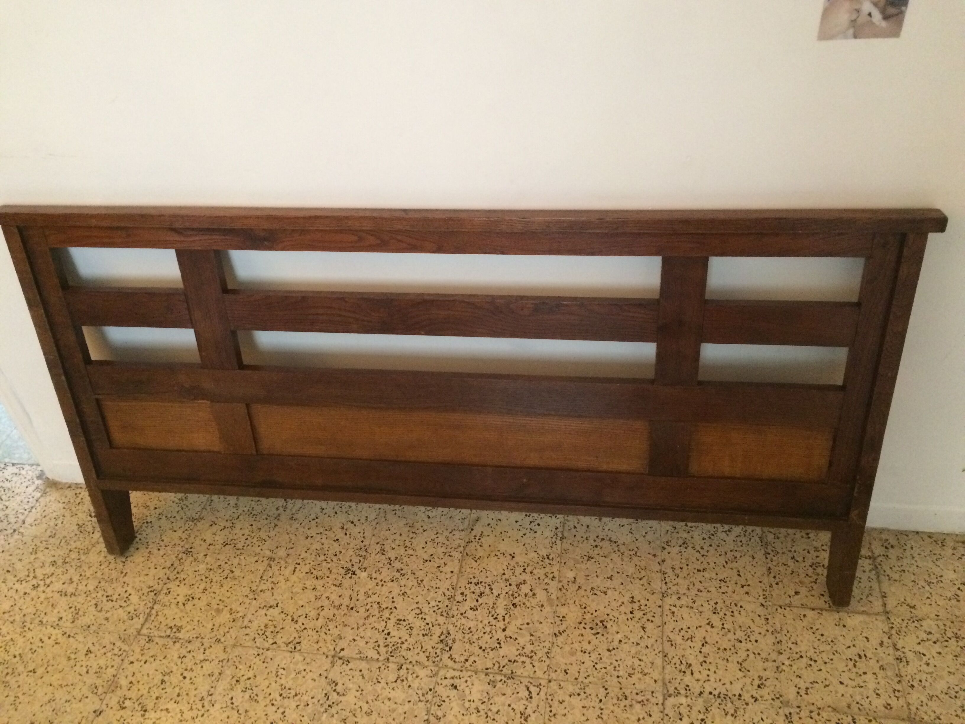 Oak bed by René Gabriel period Reconstruction