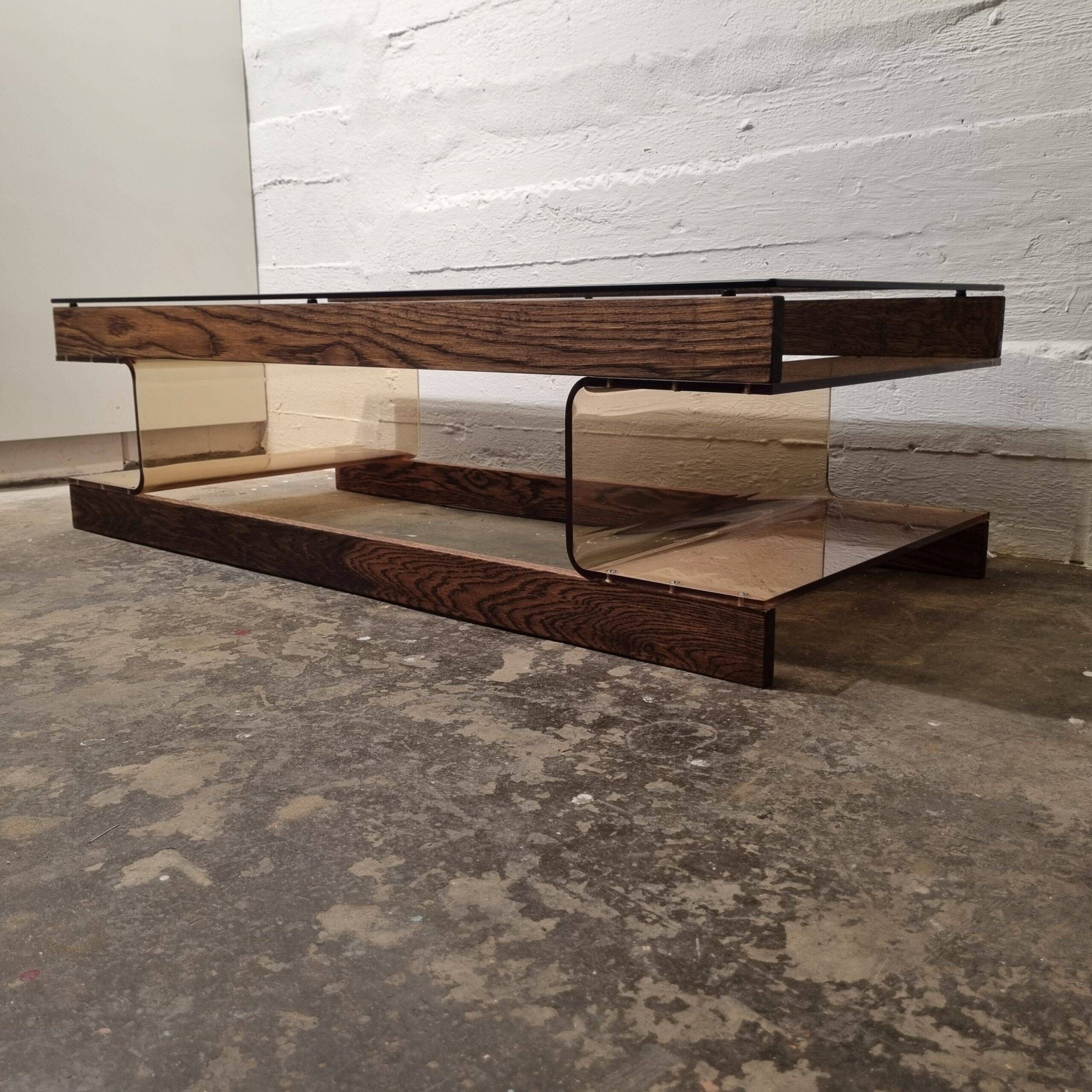 Rectangular smoked acrylic coffee table 1970s | Mid-century modern design furniture