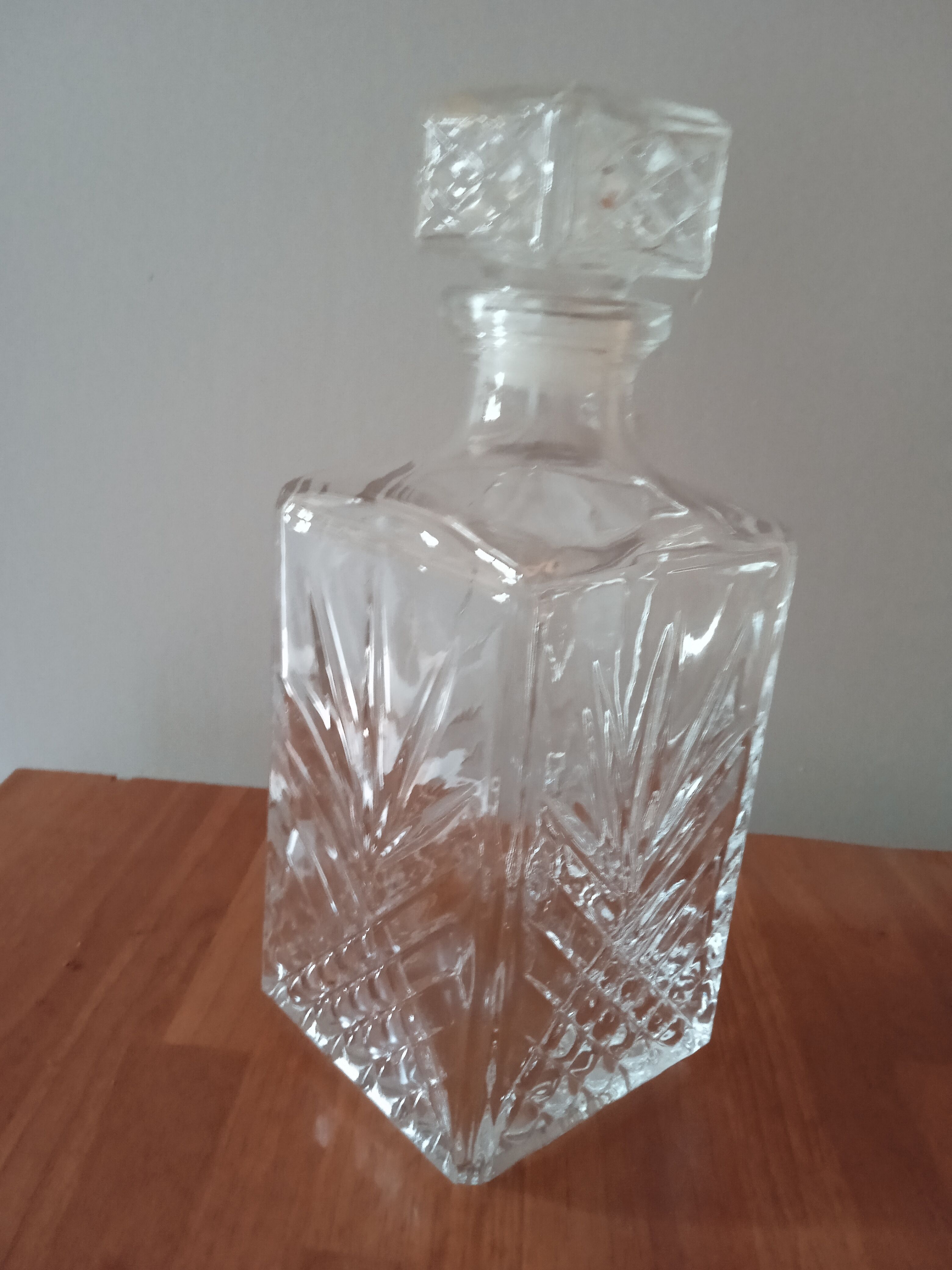 Decorated glass decanter
