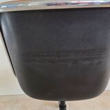 Charles Pollock design armchair for Knoll