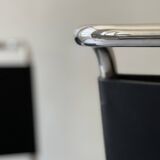 2 B33 chairs in chromed metal and black leather