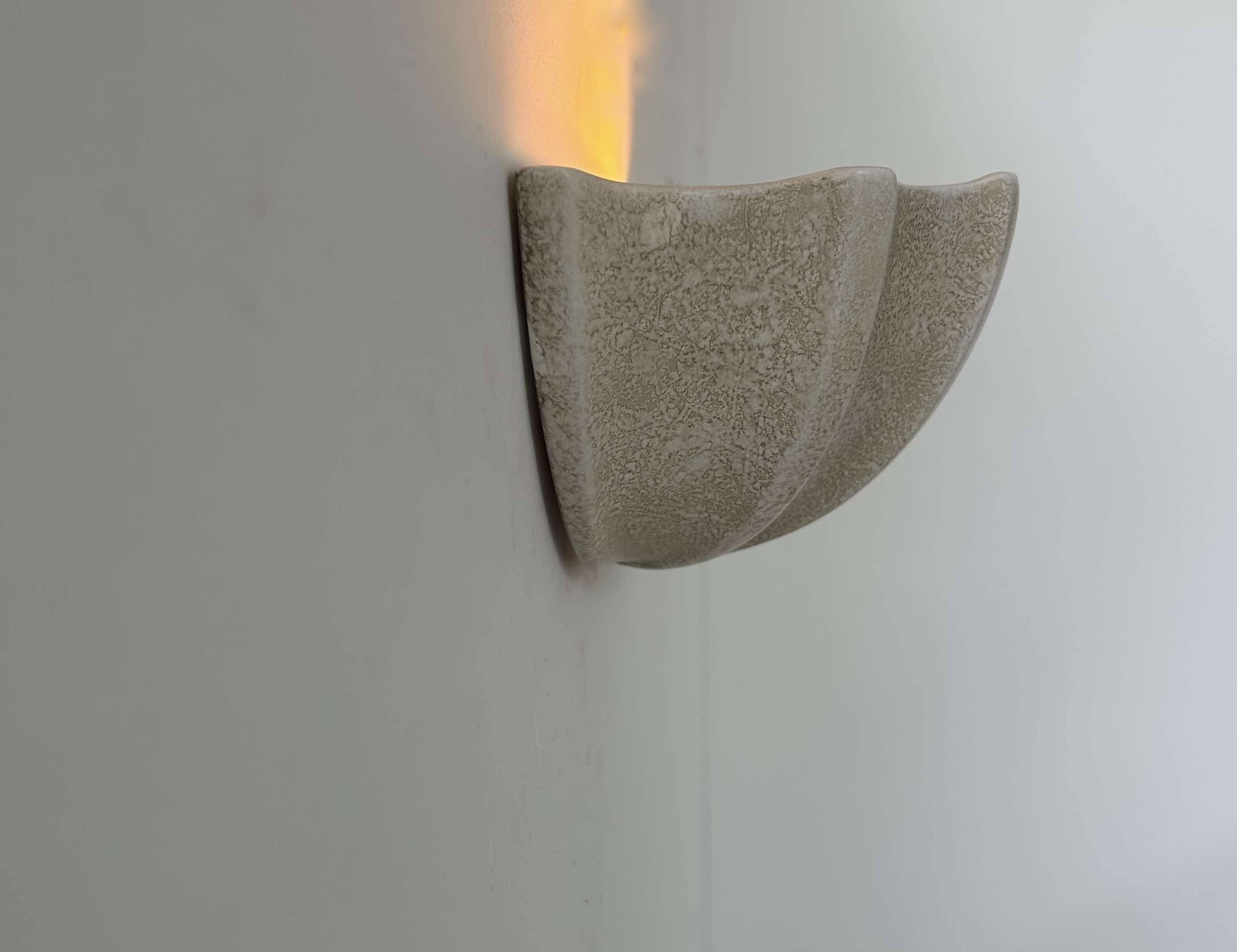 Vintage porcelain shell wall light, speckled beige, France 1960