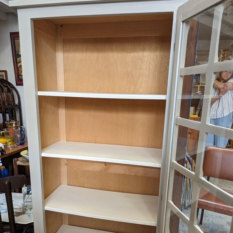 Parisian showcase cabinet