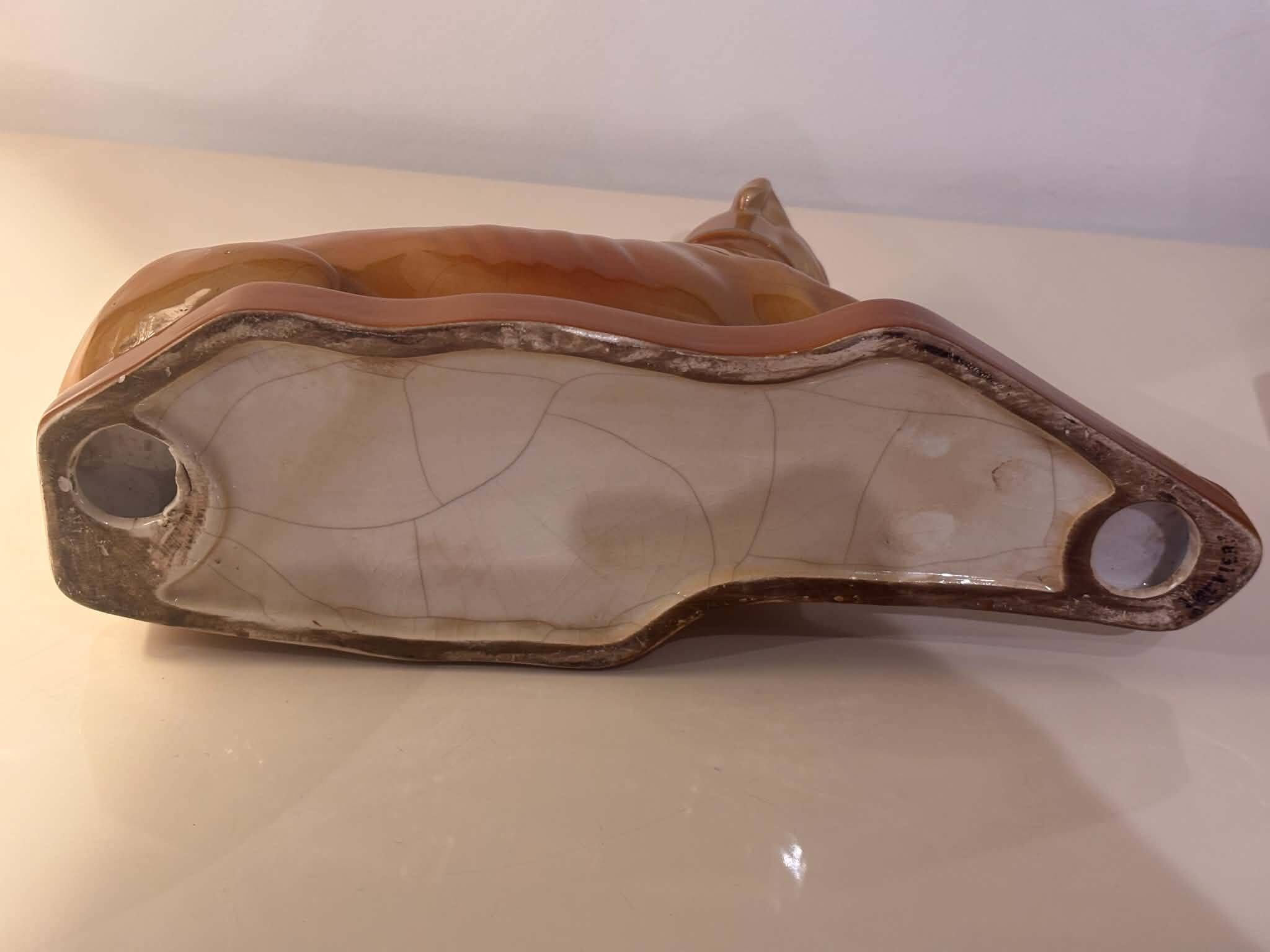 Figurine lévrier