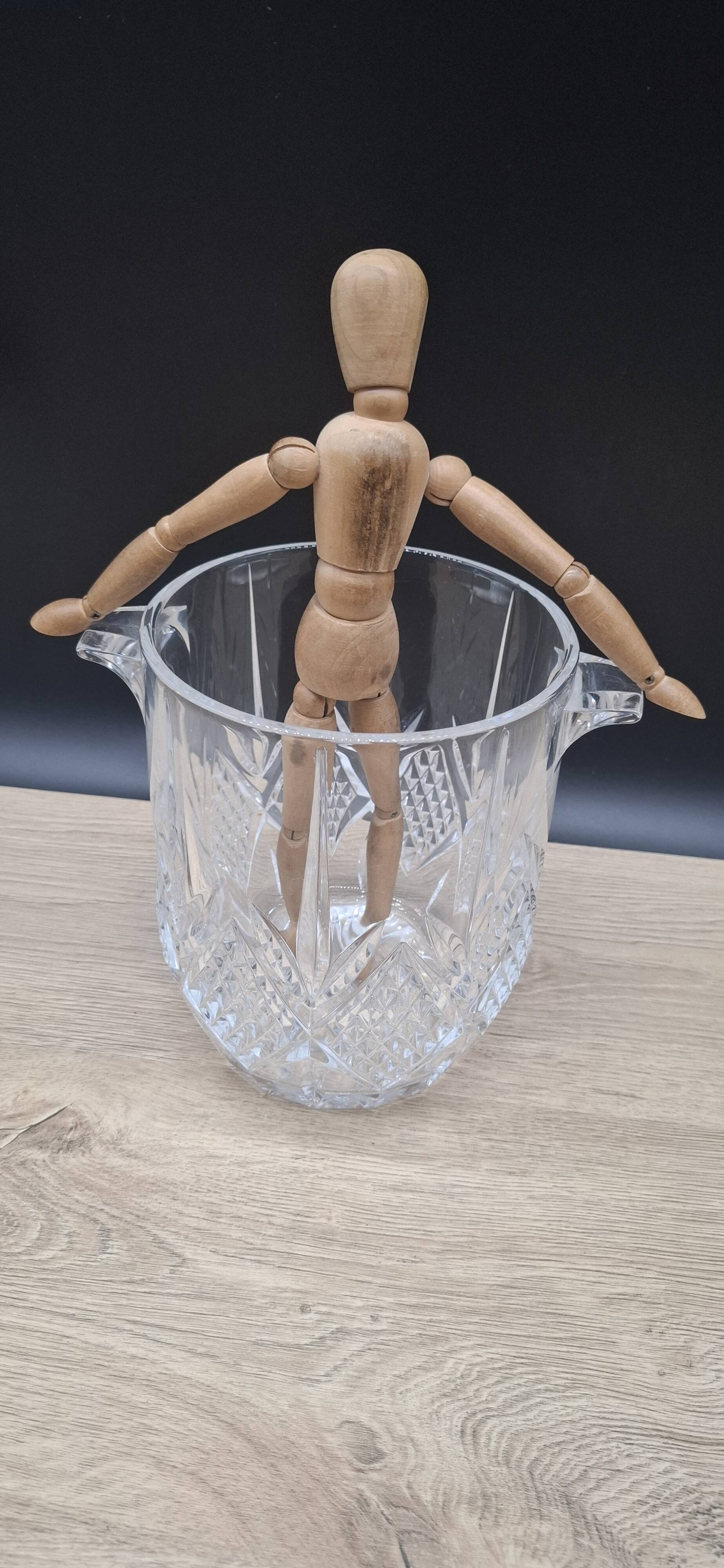 Chiseled crystal champagne bucket