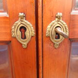 Showcase Louis XVI style