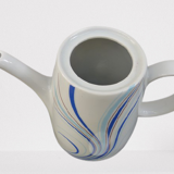 Ghillian teapot in porcelain