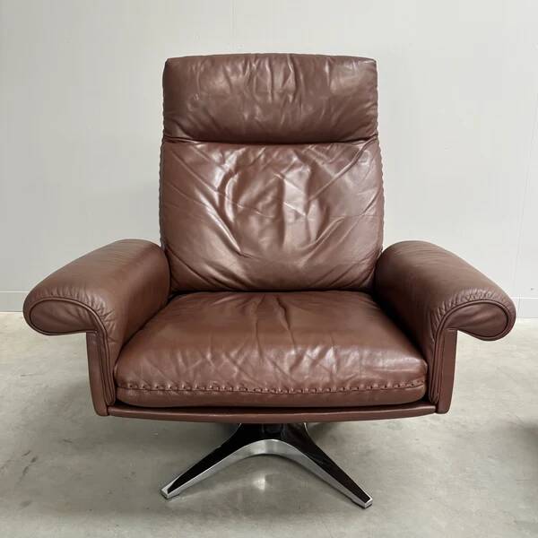 De Sede DS31 lounge chair with ottoman, Switzerland 1970s