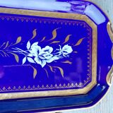 Blue and gold cake dish