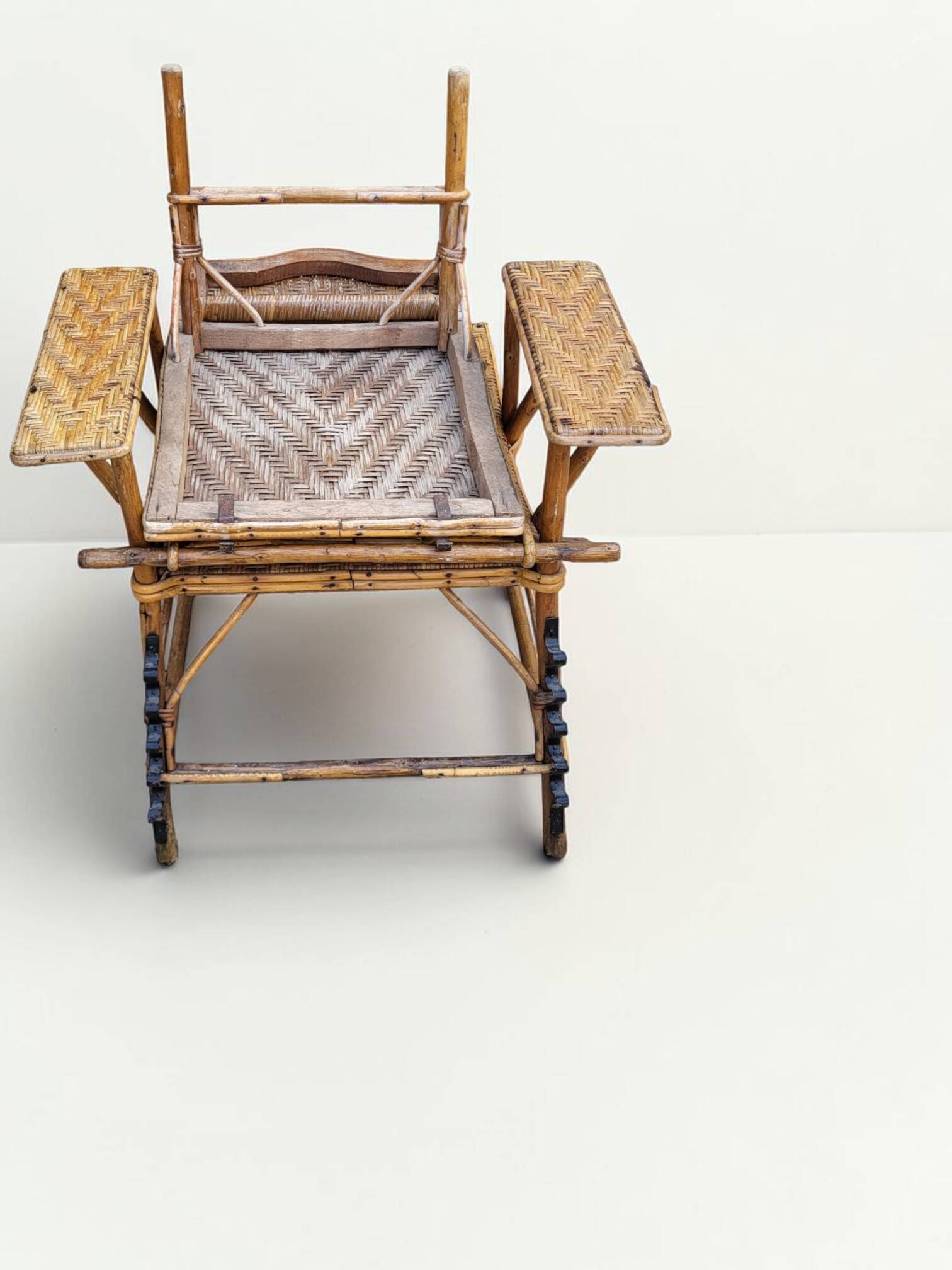 Chaise longue / fauteuil de repos en rotin