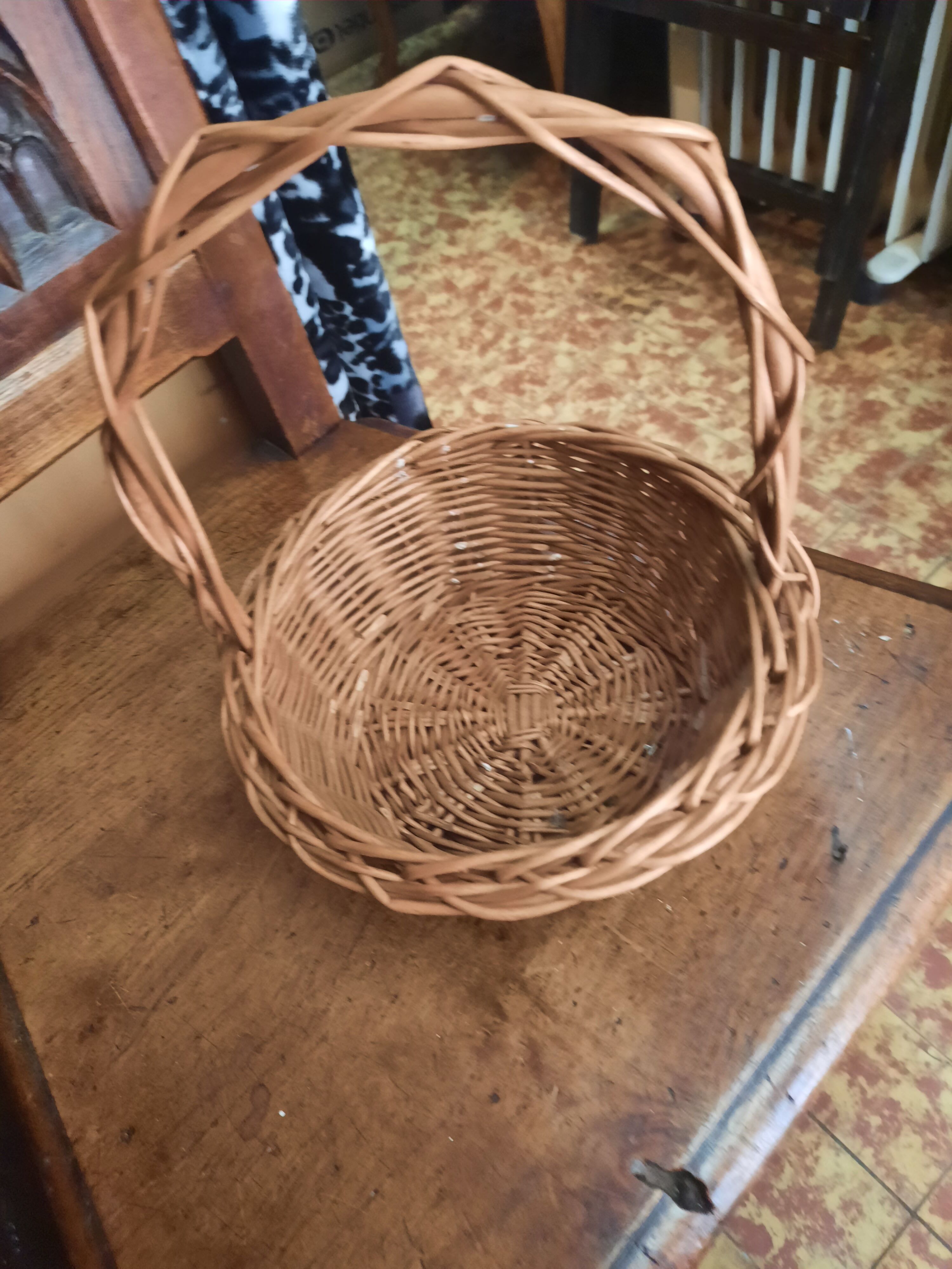 Wicker basket