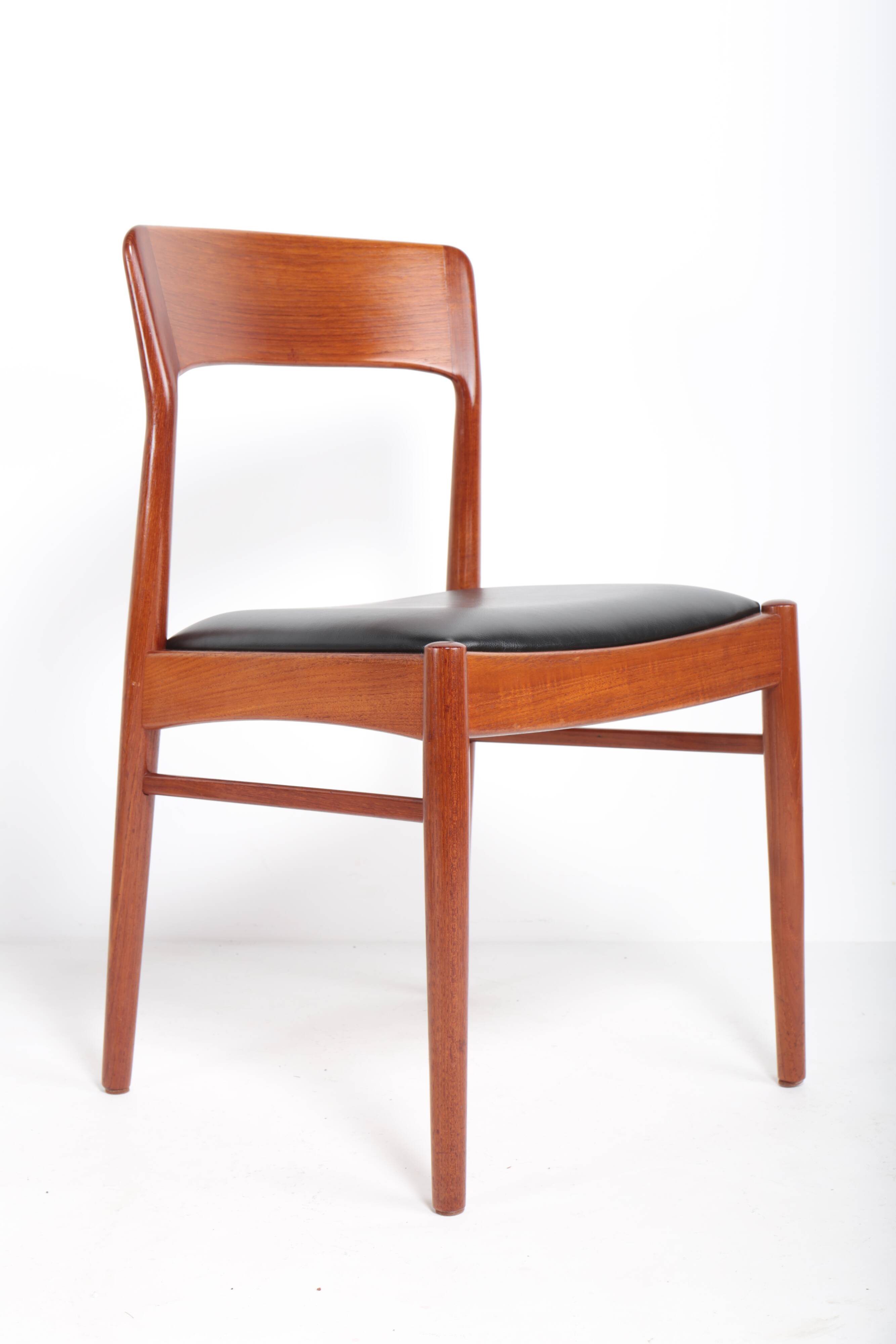 Set of 6 Model 26 chairs by Henning Kjaernulf - KS Korup Stolefabrik