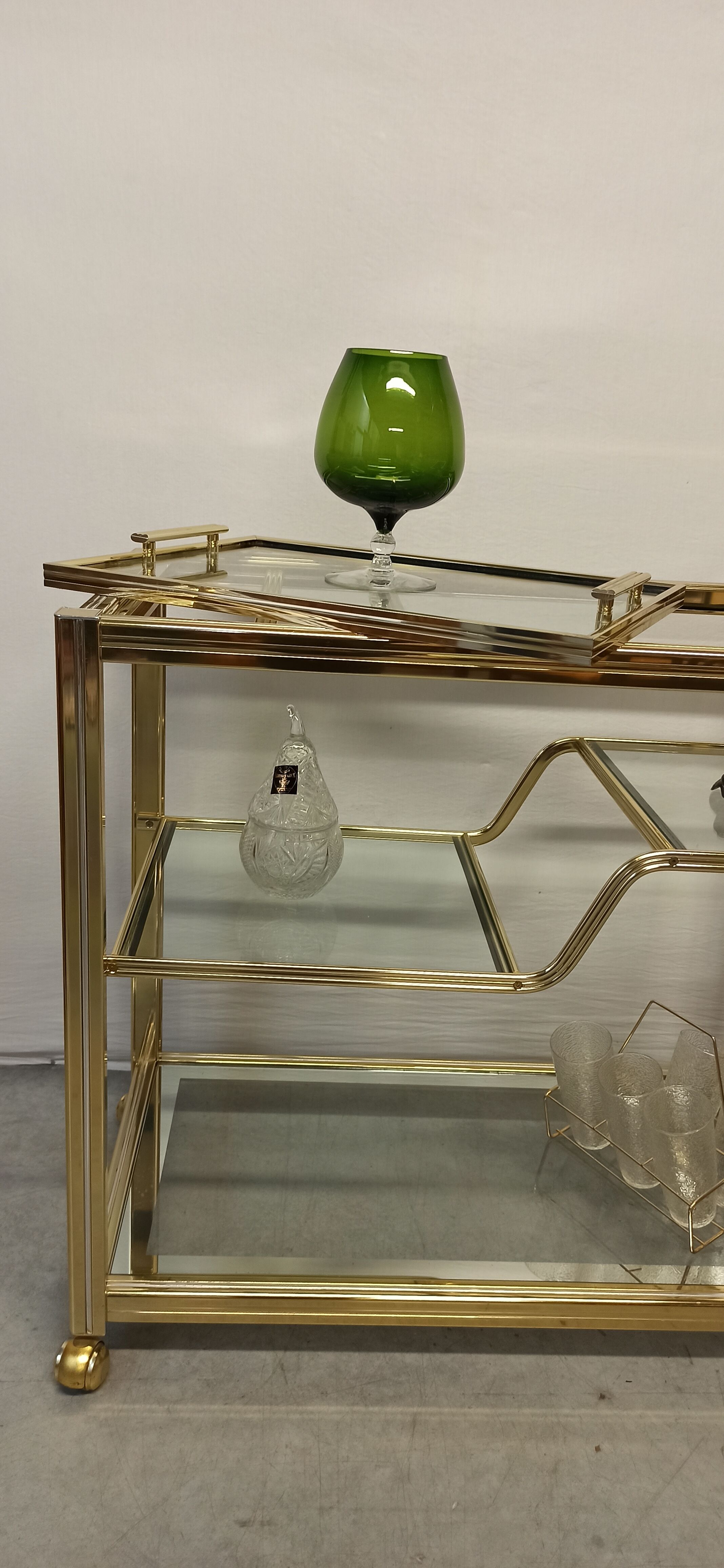 Vintage brass bar service