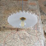 Suspension in white lace opaline, sky blue cable.