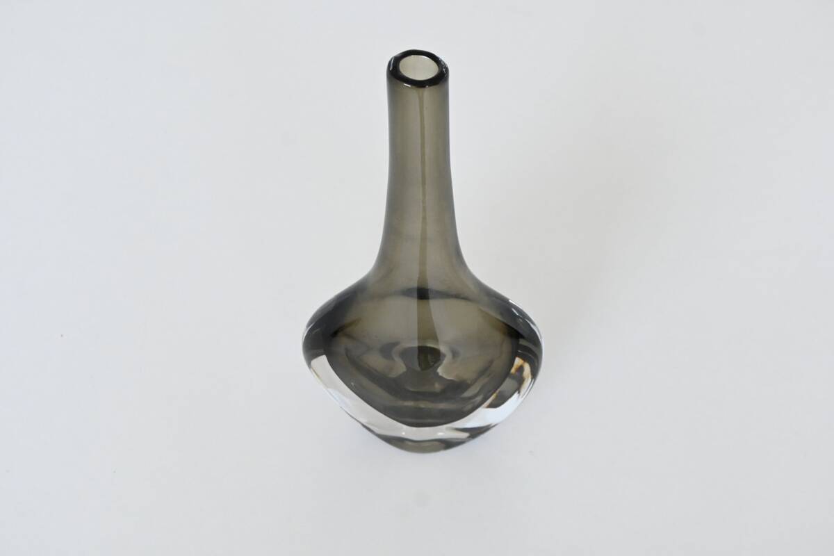 Nils Landberg black glass "Sommerso" vase Orrefors Sweden 1950