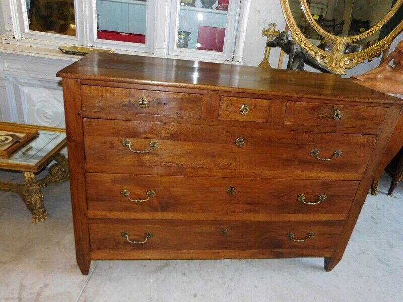 6-century walnut pantniere dresser