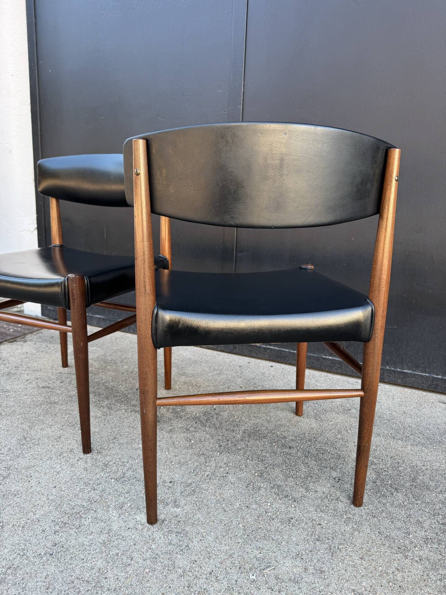 Chaises style scandinave années 60