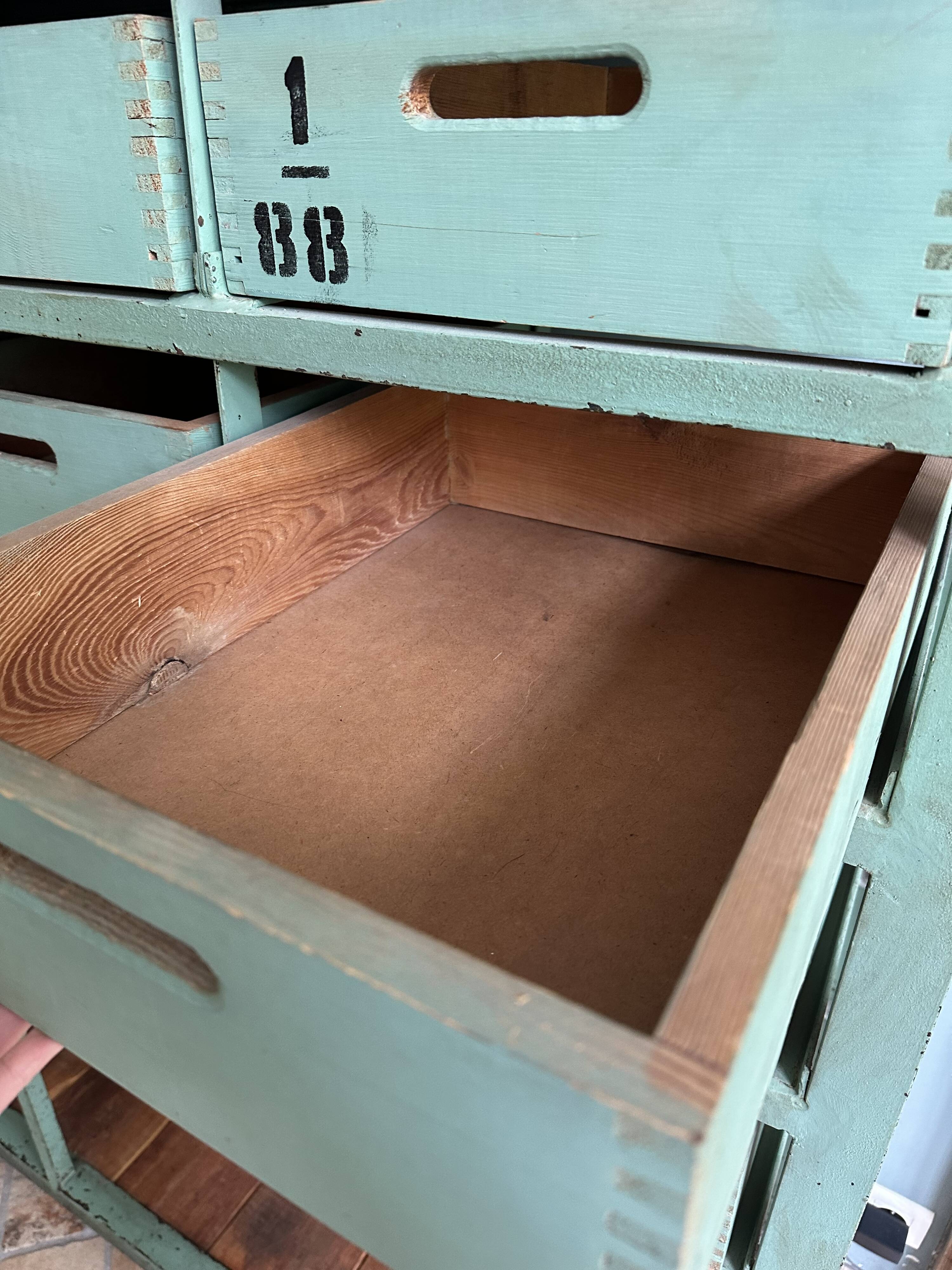 Meuble de métier industriel bois et métal