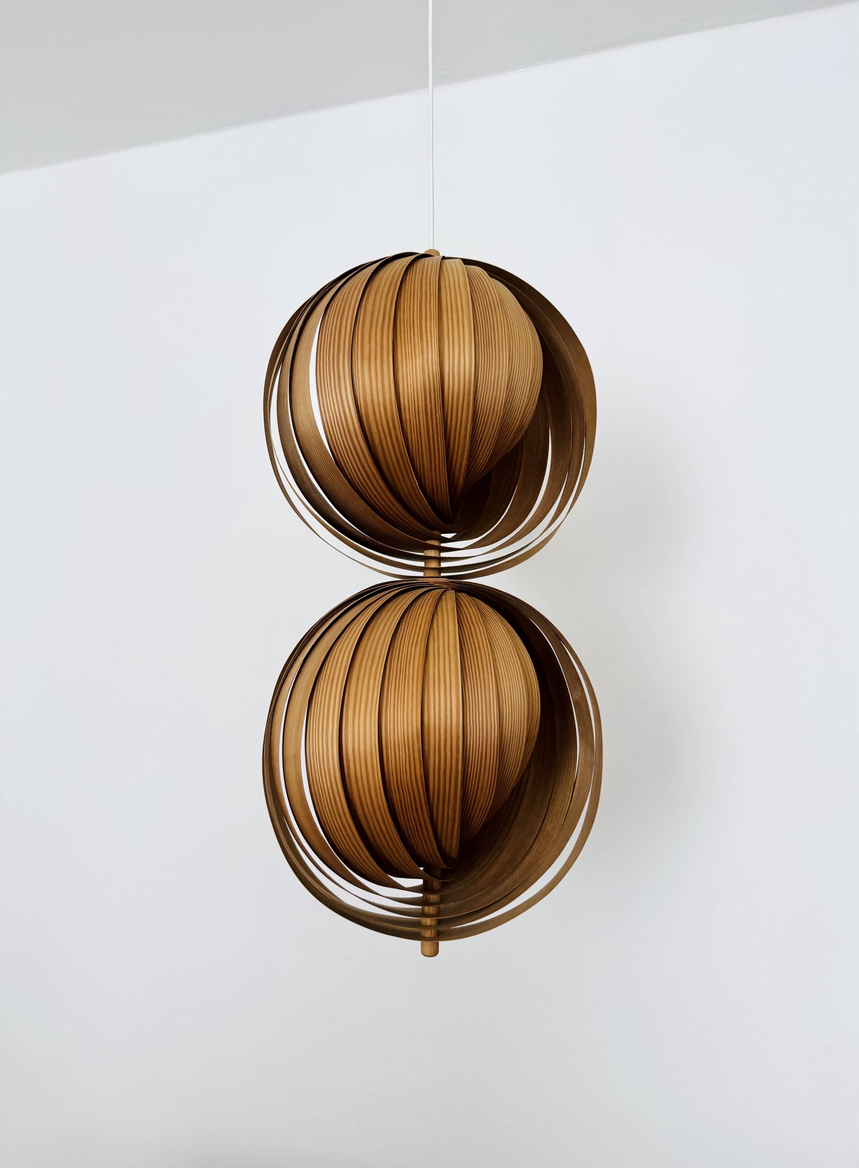 Wooden Double Moon Pendant Lamp