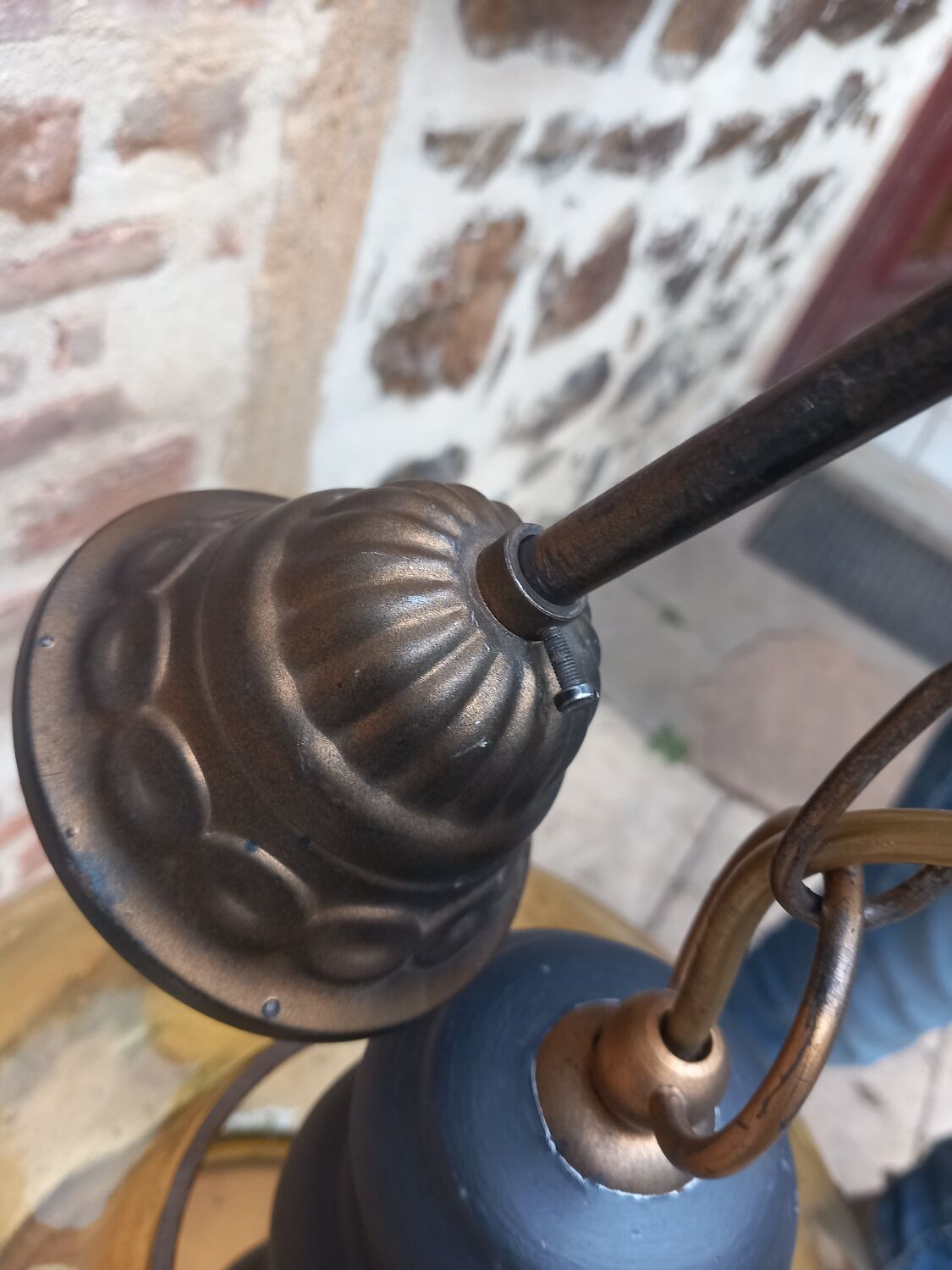 Suspension en bois et verre soufflé