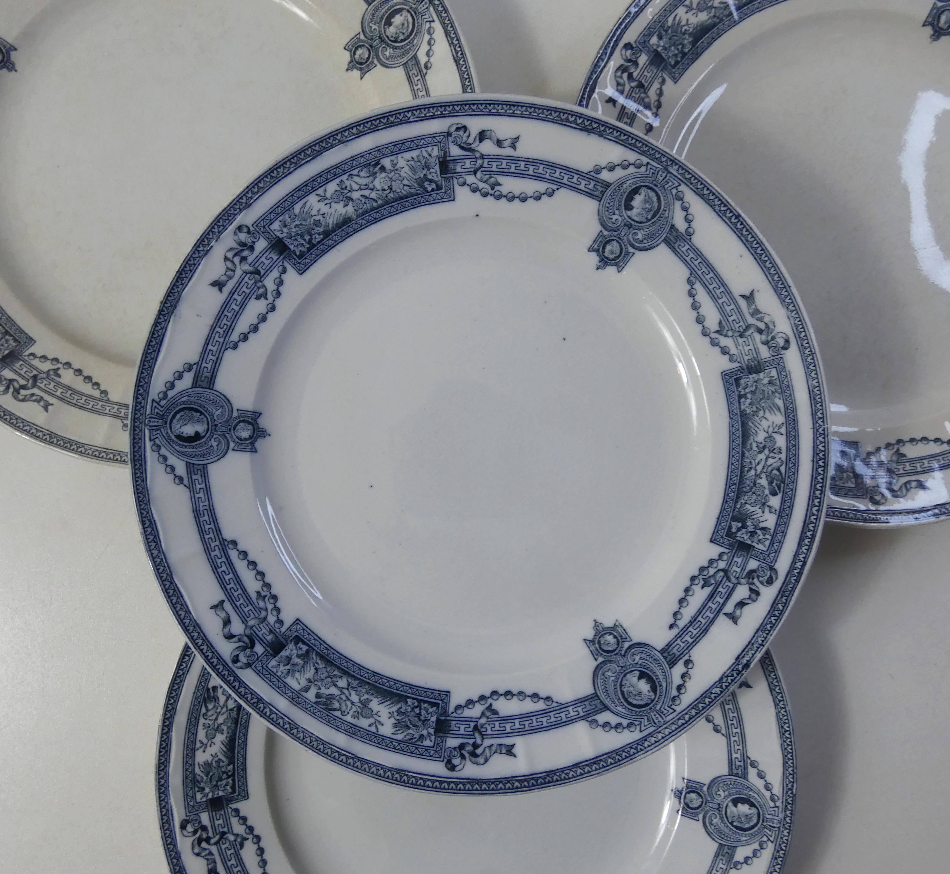 Terre de fer 6 medallion flat plates