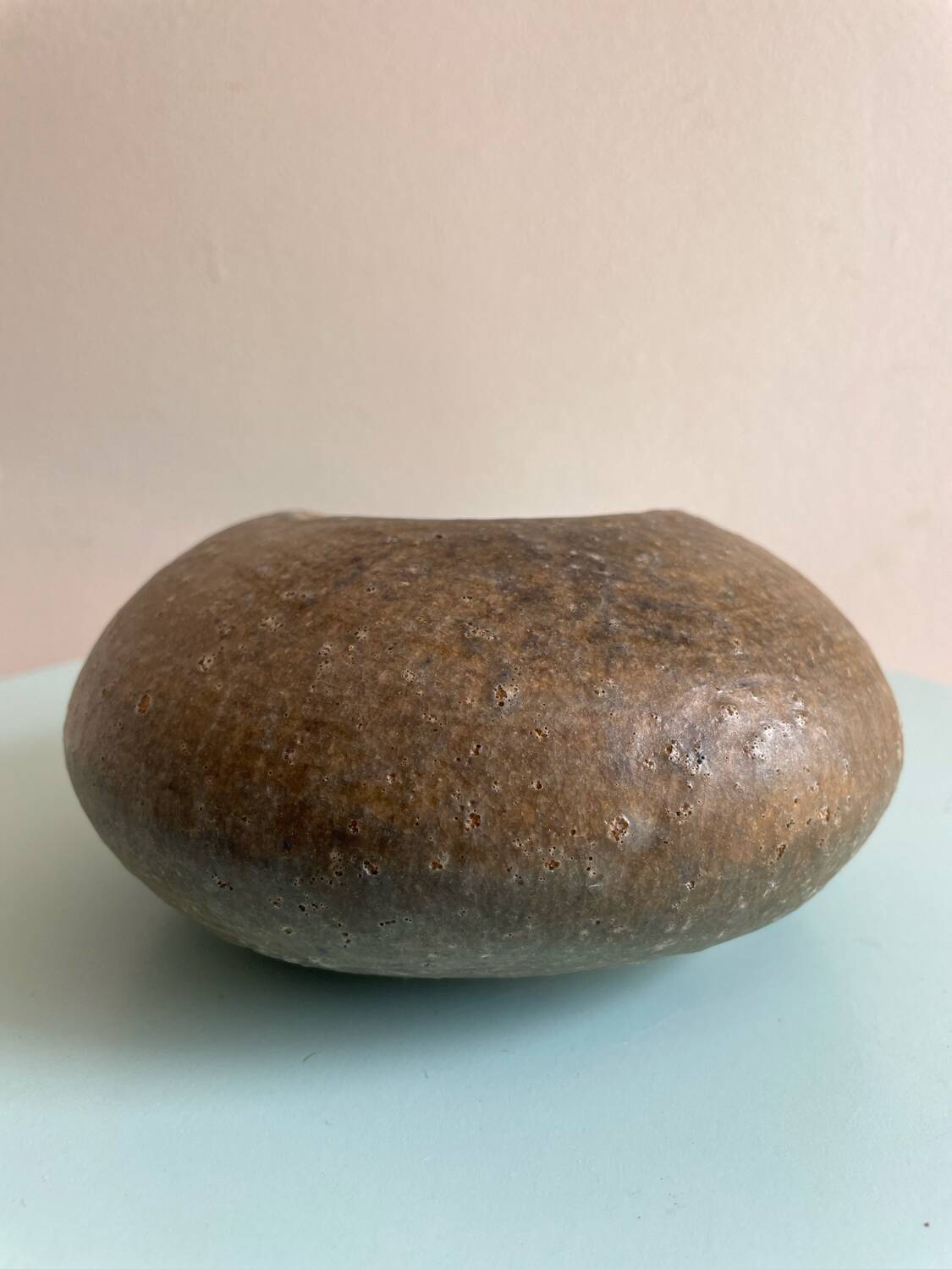 Ceramic sculpture pocket emptier by Gérald Olivier