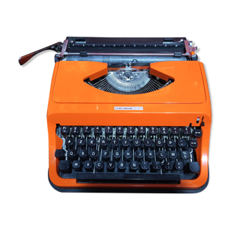 Underwood 130 typewriter