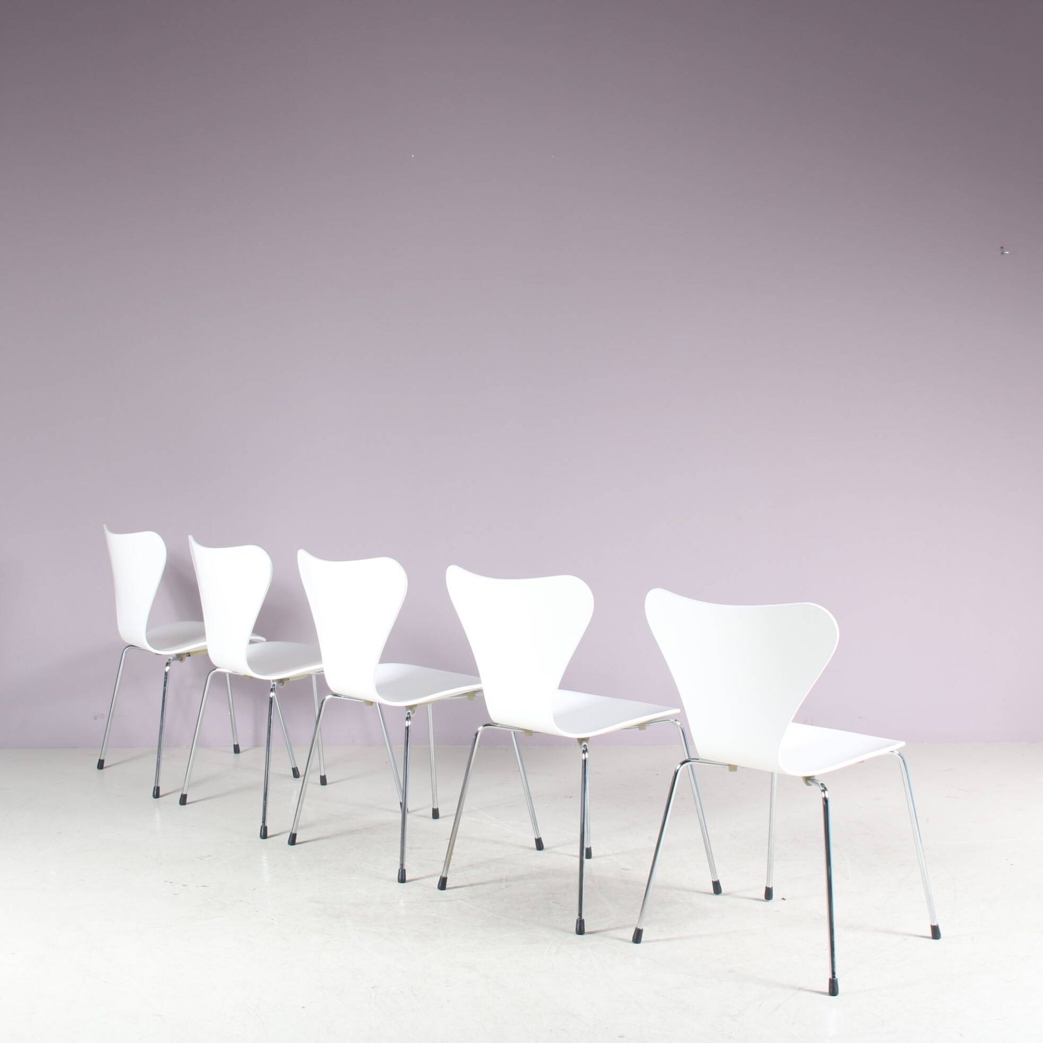Set of 5 1980s "Butterfly" chairs by Arne Jacobsen for Fritz Hansen, Denmark