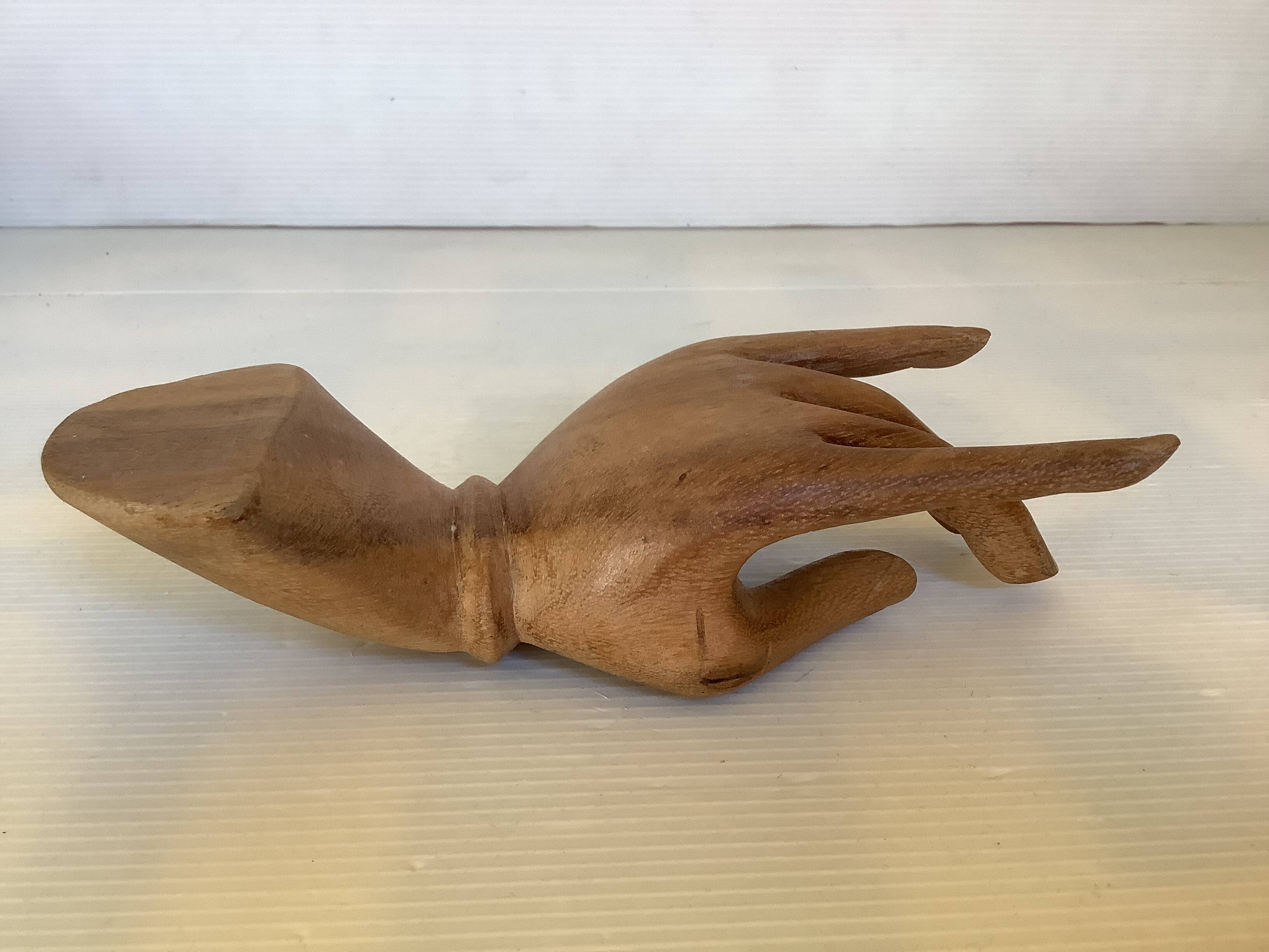 Wooden hand ring sizer pocket emptier