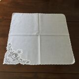 Dognuin's matching lace napkins