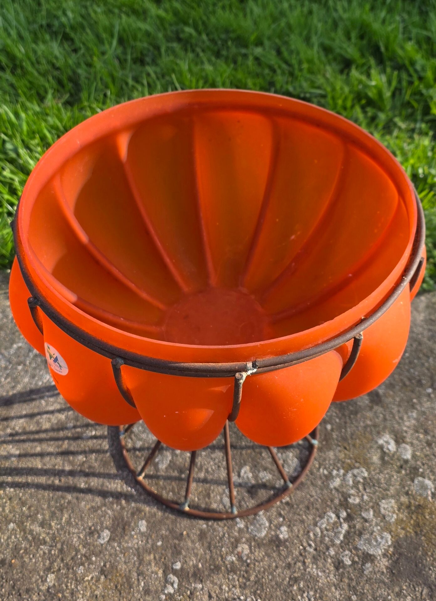 Large orange bowl/vintage centrepiece