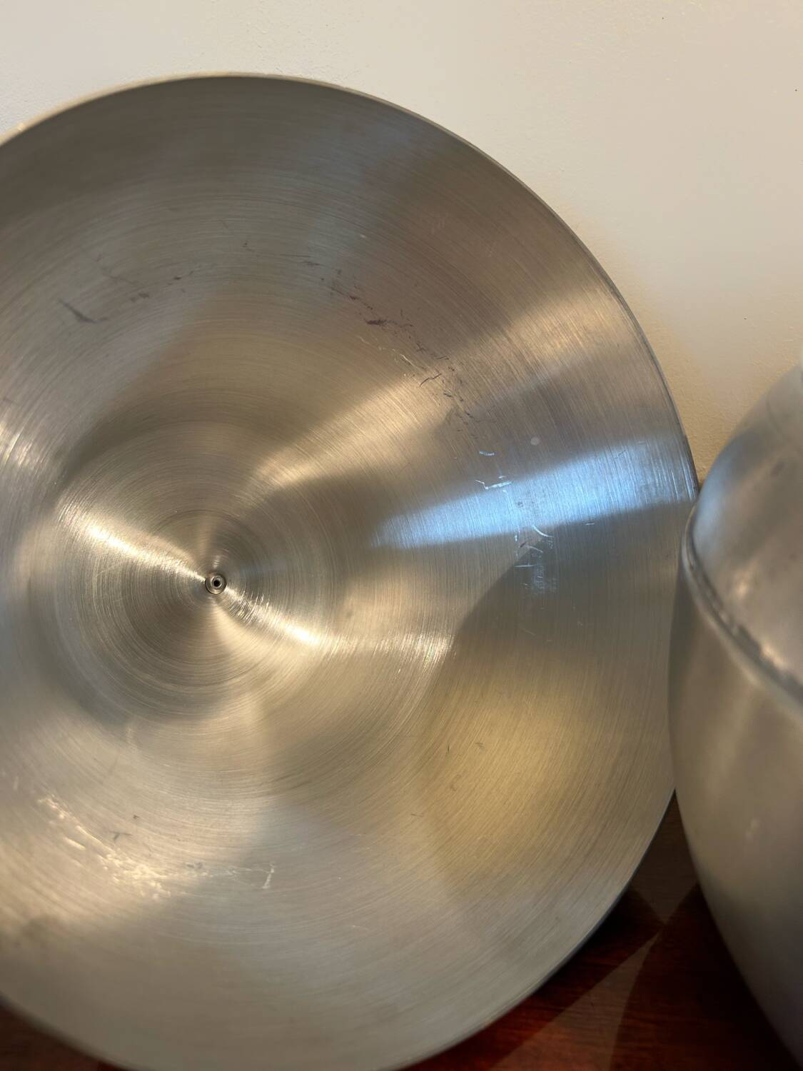 Large Italian design ice bucket from the 70s