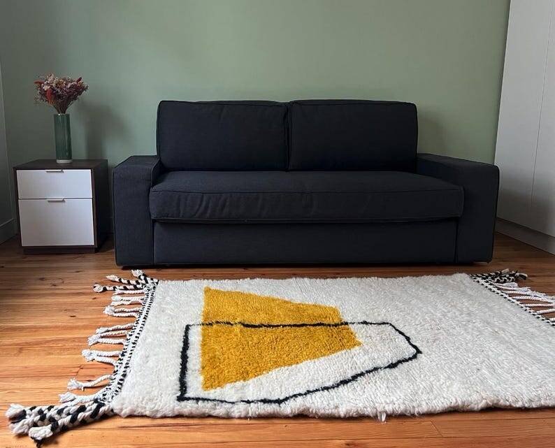 Beni Ouarain wool rug Contemporary graphic design size 250cmx150c