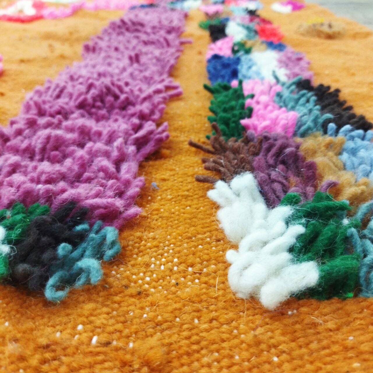 Azilal Berber rug in handmade wool 255 X 140 CM