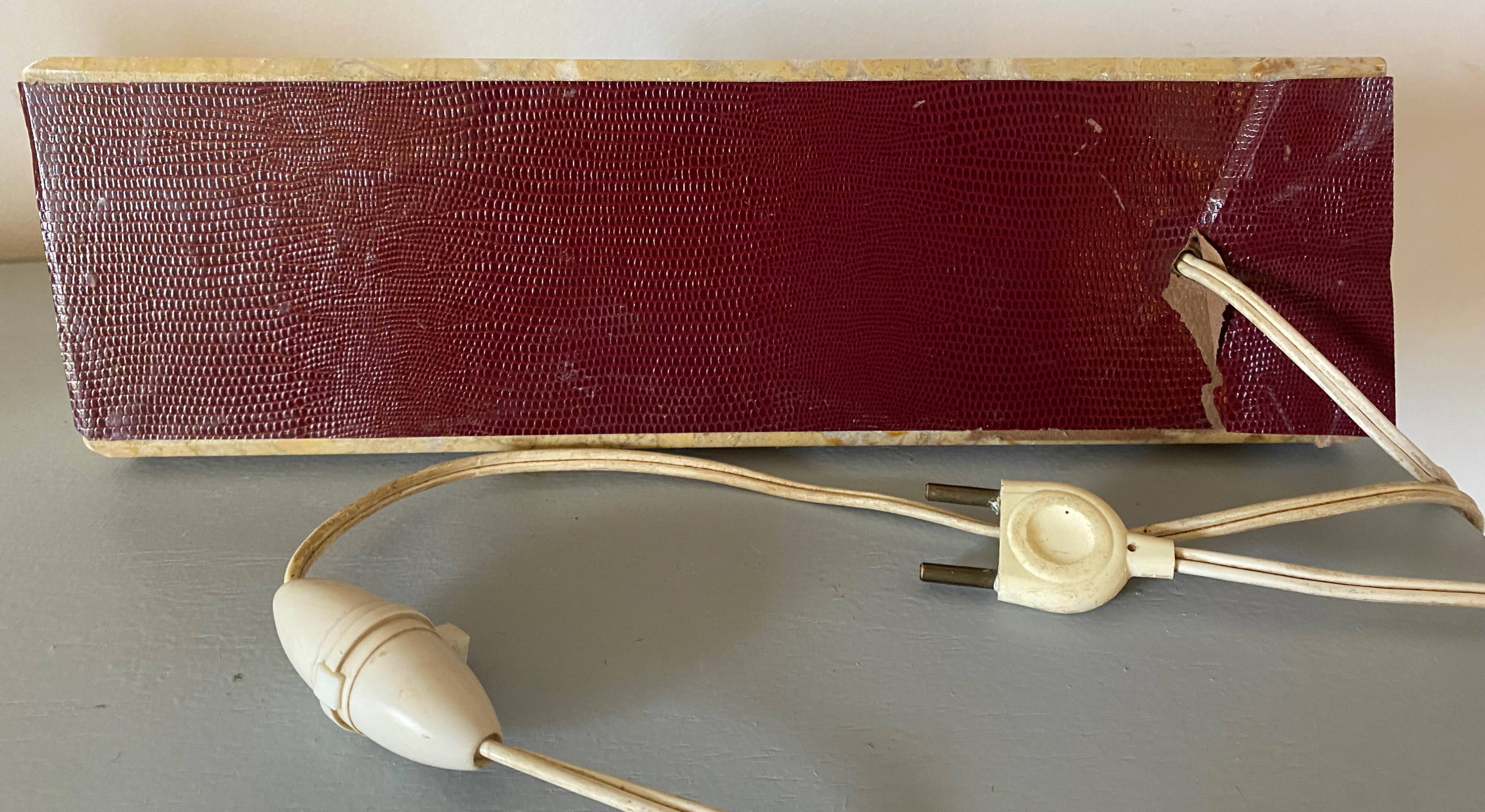 Old lamp night light Bronze cat lampshade pagoda marble base