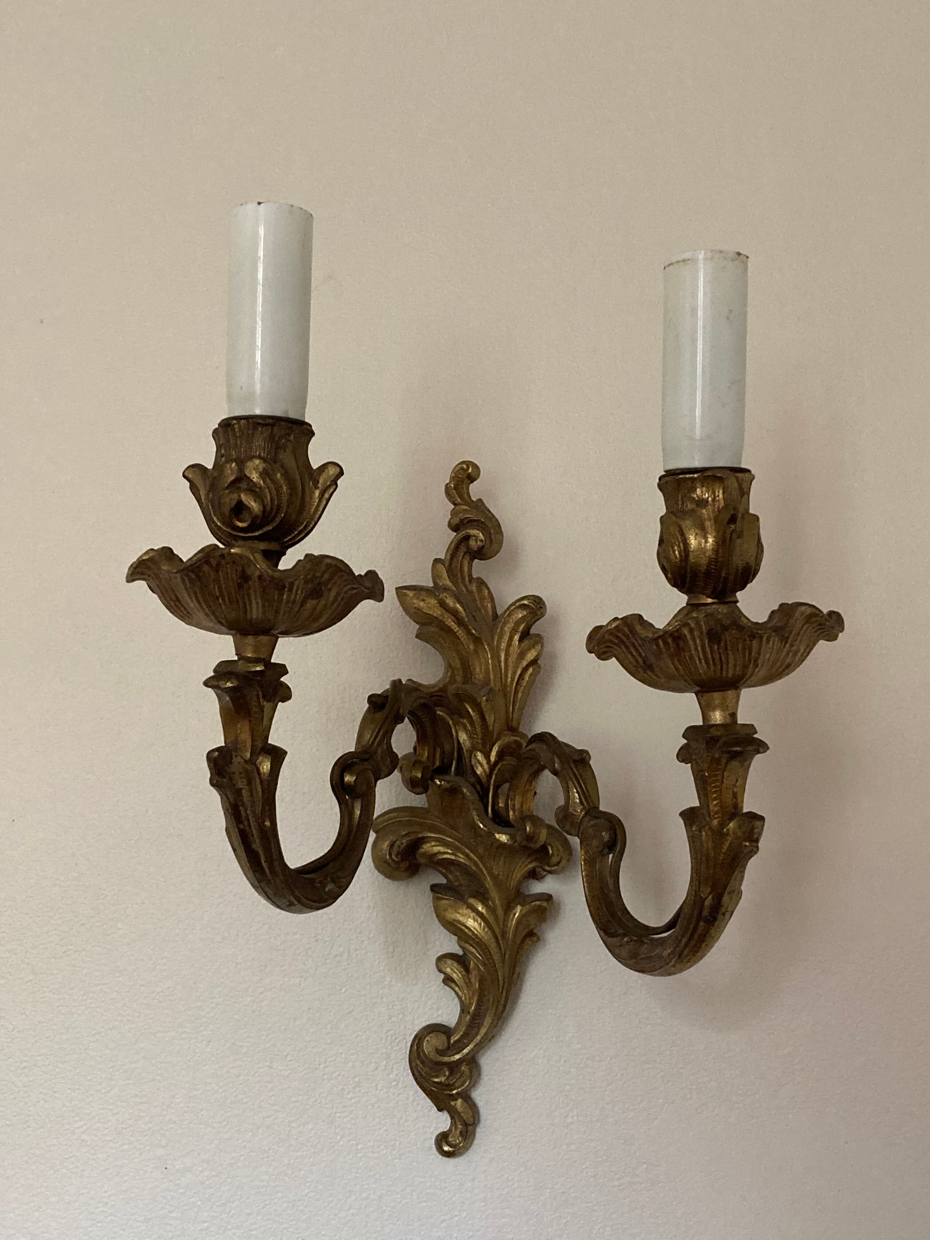 Wall lamp in gilded bronze style Louis XV rocaille with 2 branches