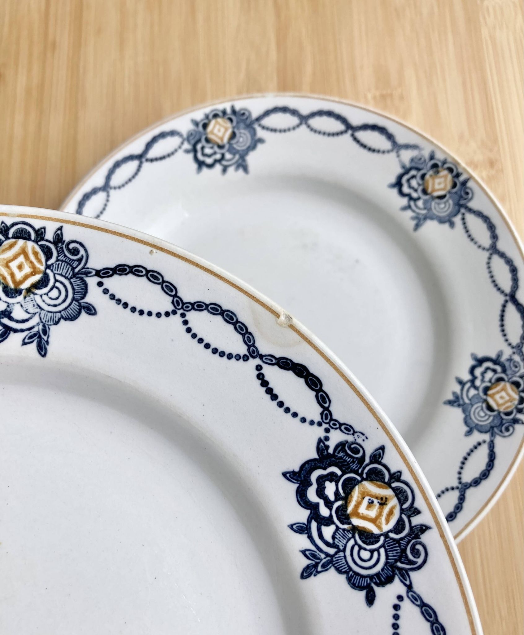 4 assiettes plates Terre de fer - Saint-Amand
