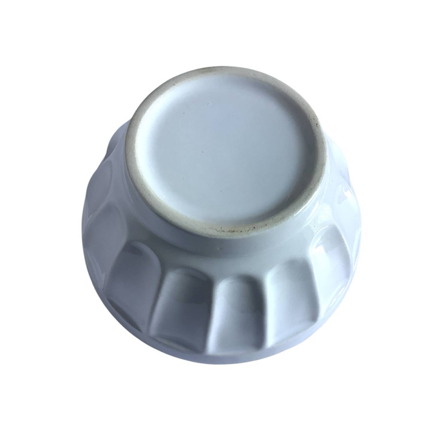 Pair of ribbed porcelain bowls – vintage & elegant