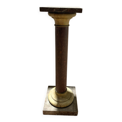 Colonne de présentation de style Louis XVI en hetre patiné XX siècle