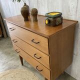 Vintage chest of drawers