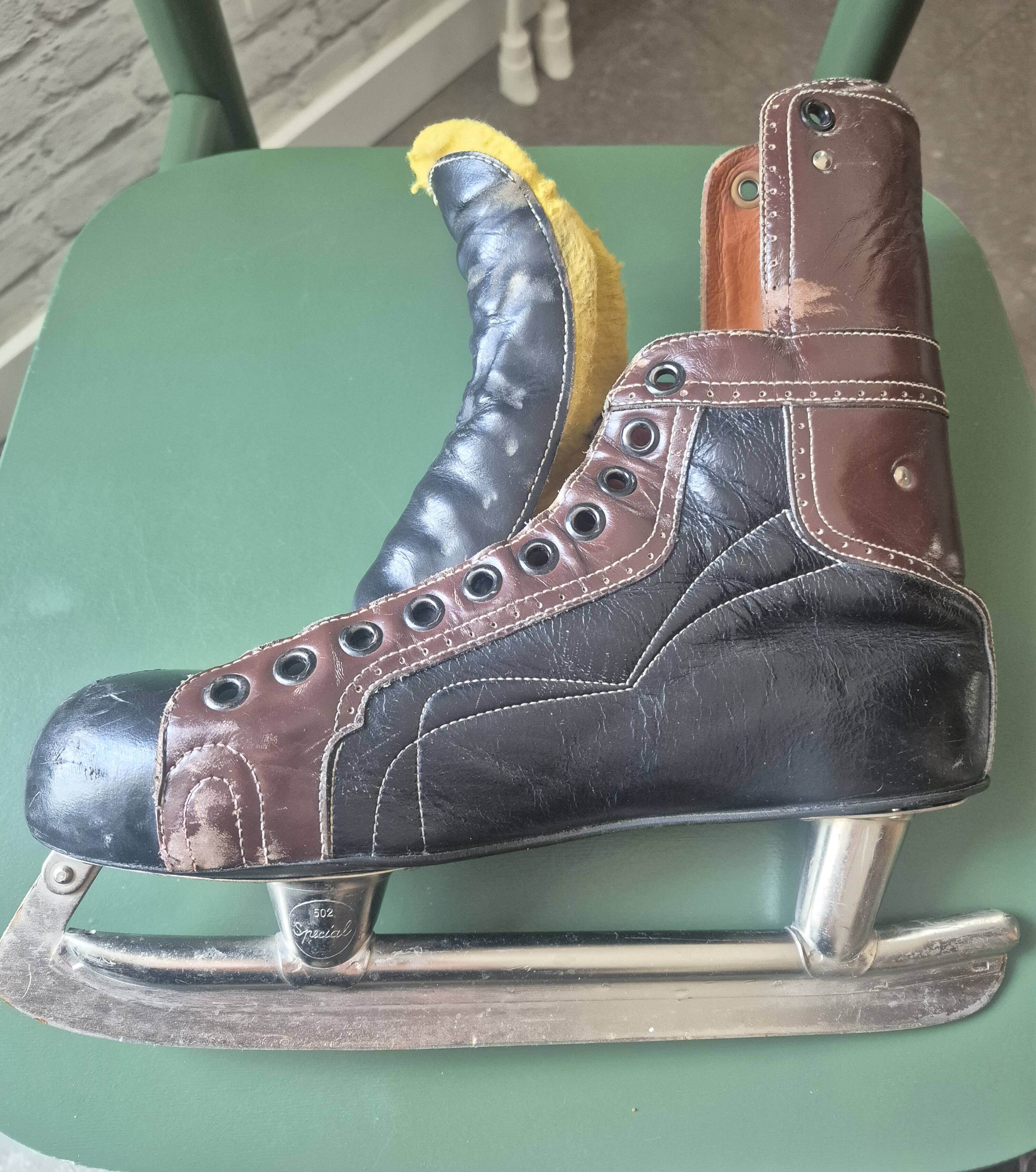 Vintage leather ice skates Kovopol