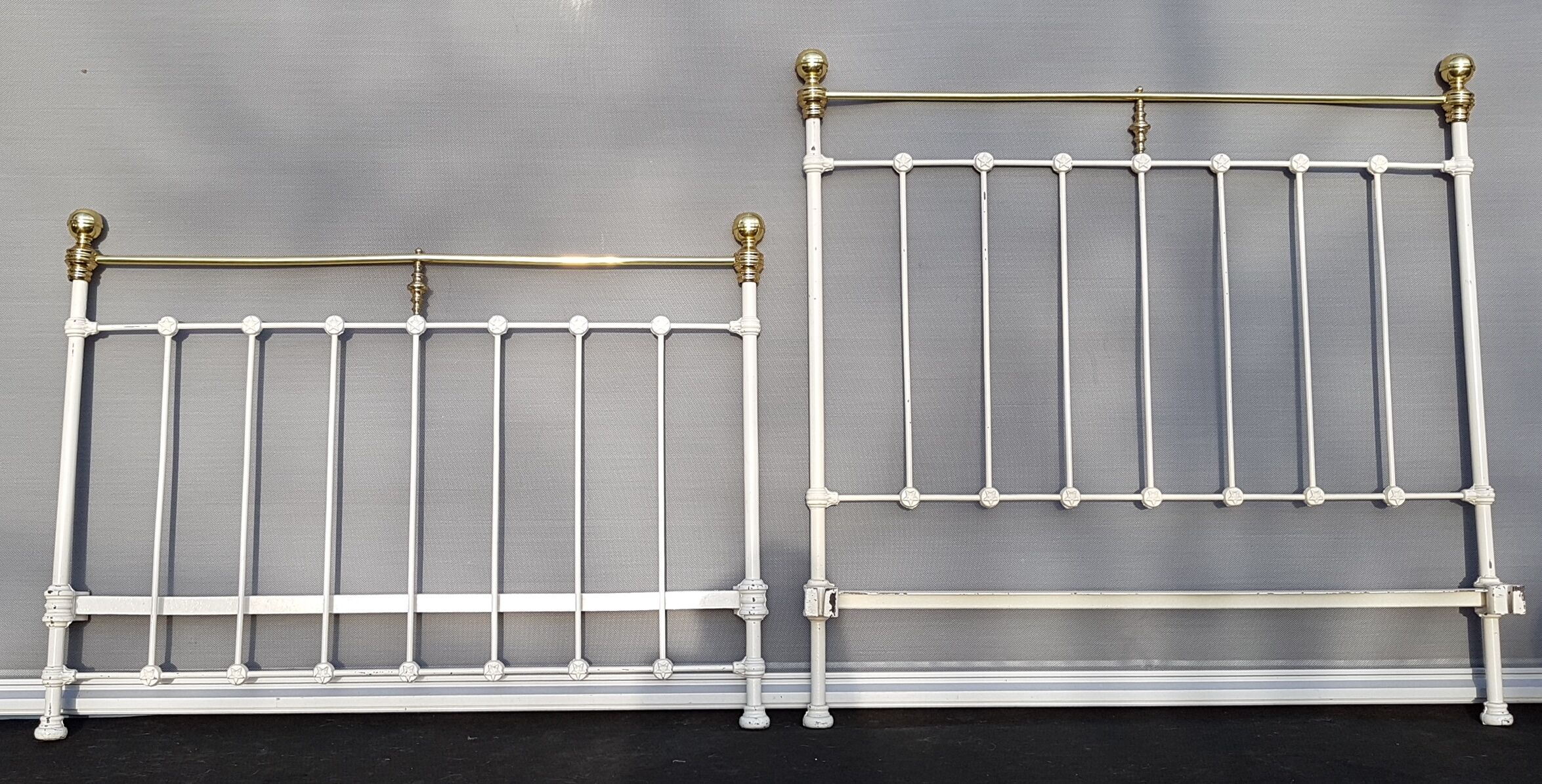 Art Deco era bed 120X200 cast star and brass balls