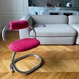 Futuristic chair 60S aspect