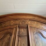 Castle wardrobe in solid walnut - Antique piece