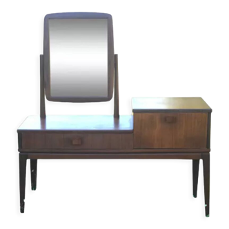 Coiffeuse scandinave
